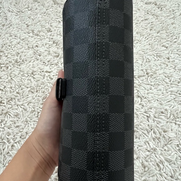 Damier Graphite 3 Watch Travel Case - Picture 12 of 14